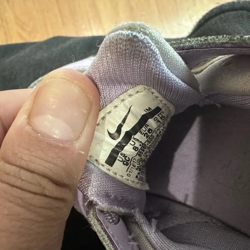 Used Nike Kids White and Purple Sneakers Sz.9